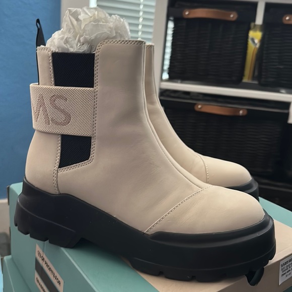 TOMS Alpargata Combat Boots - Picture 1 of 4